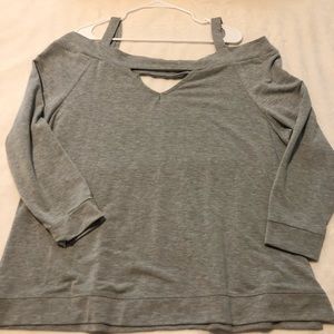Cold shoulder sweatshirt - 18/20
